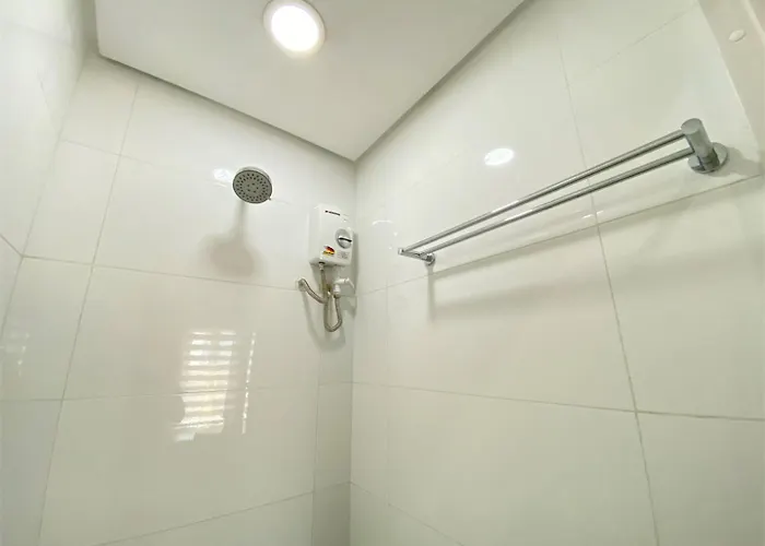 アパートホテル Uhome Lacson