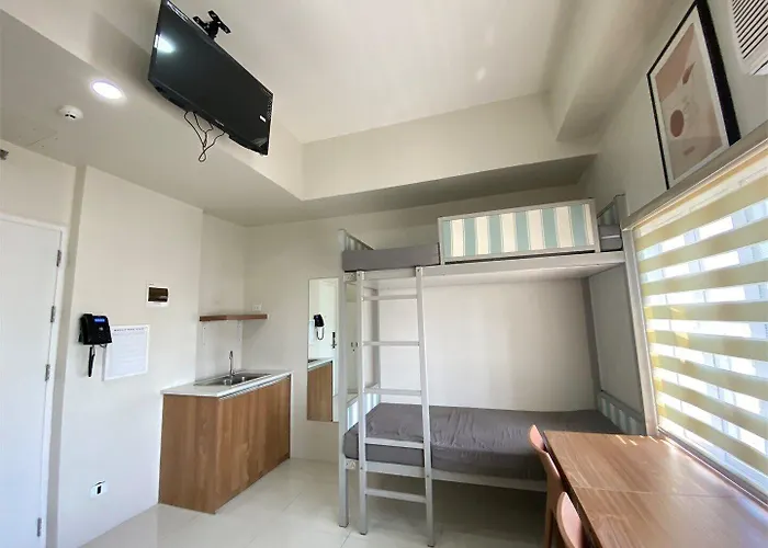 Uhome Lacson アパートホテル マニラ市